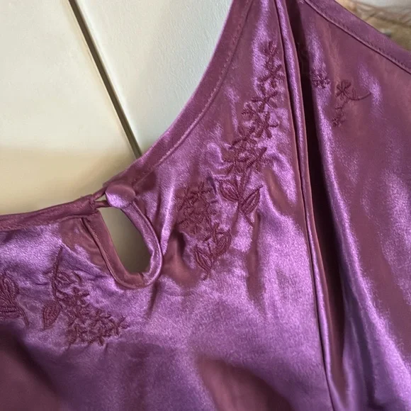 Inner Most sz S Elegant Purple Satin Nightgown euc - Picture 3 of 8